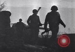 Standbild US 29th Infantry Division überquert Ruhr in Zweiten Weltkrieg Julich Deutschland, 1945, aus Sekunde 30 historischem Filmmaterial Videoclip 65675037780