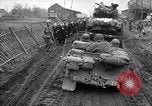 Standbild Allied 9 Armee voran während Zweiten Weltkrieg Deutschland, 1945, aus Sekunde 27 historischem Filmmaterial Videoclip 65675037783