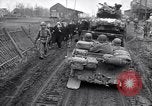 Standbild Allied 9 Armee voran während Zweiten Weltkrieg Deutschland, 1945, aus Sekunde 28 historischem Filmmaterial Videoclip 65675037783