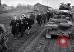 Standbild Allied 9 Armee voran während Zweiten Weltkrieg Deutschland, 1945, aus Sekunde 31 historischem Filmmaterial Videoclip 65675037783