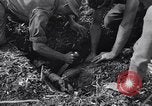 Standbild japanischen Mine Birma, 1945, aus Sekunde 22 historischem Filmmaterial Videoclip 65675037785