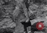 Standbild japanischen Mine Birma, 1945, aus Sekunde 27 historischem Filmmaterial Videoclip 65675037785