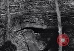 Standbild japanischen Mine Birma, 1945, aus Sekunde 55 historischem Filmmaterial Videoclip 65675037785