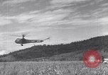 Standbild YR-4 Helikopter Birma, 1945, aus Sekunde 37 historischem Filmmaterial Videoclip 65675037786
