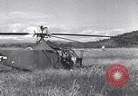 Standbild YR-4 Helikopter Birma, 1945, aus Sekunde 46 historischem Filmmaterial Videoclip 65675037786