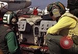 Standbild Kitty Hawk Pazifik, 1979, aus Sekunde 5 historischem Filmmaterial Videoclip 65675037814