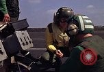 Standbild Kitty Hawk Pazifik, 1979, aus Sekunde 12 historischem Filmmaterial Videoclip 65675037814