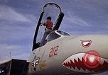 Standbild Kitty Hawk Pazifik, 1979, aus Sekunde 14 historischem Filmmaterial Videoclip 65675037814