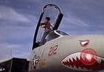Standbild Kitty Hawk Pazifik, 1979, aus Sekunde 15 historischem Filmmaterial Videoclip 65675037814