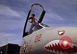 Standbild Kitty Hawk Pazifik, 1979, aus Sekunde 16 historischem Filmmaterial Videoclip 65675037814