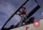 Standbild Kitty Hawk Pazifik, 1979, aus Sekunde 24 historischem Filmmaterial Videoclip 65675037814