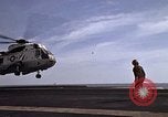 Standbild Kitty Hawk Pazifik, 1979, aus Sekunde 44 historischem Filmmaterial Videoclip 65675037814