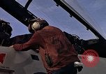 Standbild Kitty Hawk Pazifik, 1979, aus Sekunde 62 historischem Filmmaterial Videoclip 65675037814
