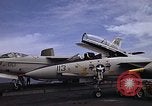 Standbild F-14A Pazifik, 1979, aus Sekunde 5 historischem Filmmaterial Videoclip 65675037815