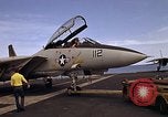 Standbild F-14A Pazifik, 1979, aus Sekunde 36 historischem Filmmaterial Videoclip 65675037815