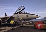 Standbild F-14A Pazifik, 1979, aus Sekunde 39 historischem Filmmaterial Videoclip 65675037815