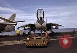 Standbild F-14A Pazifik, 1979, aus Sekunde 43 historischem Filmmaterial Videoclip 65675037815