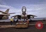 Standbild F-14A Pazifik, 1979, aus Sekunde 46 historischem Filmmaterial Videoclip 65675037815