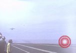 Immagine di USS Kitty Hawk Oceano Pacifico, 1979, secondo 1 filmato di repertorio 65675037816