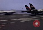 Immagine di USS Kitty Hawk Oceano Pacifico, 1979, secondo 47 filmato di repertorio 65675037816