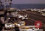 Standbild Kitty Hawk Pazifik, 1979, aus Sekunde 9 historischem Filmmaterial Videoclip 65675037818