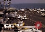 Standbild Kitty Hawk Pazifik, 1979, aus Sekunde 11 historischem Filmmaterial Videoclip 65675037818