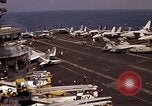 Standbild Kitty Hawk Pazifik, 1979, aus Sekunde 13 historischem Filmmaterial Videoclip 65675037818