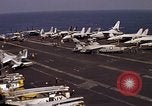Standbild Kitty Hawk Pazifik, 1979, aus Sekunde 14 historischem Filmmaterial Videoclip 65675037818