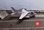 Standbild Kitty Hawk Pazifik, 1979, aus Sekunde 29 historischem Filmmaterial Videoclip 65675037818