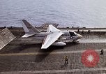 Standbild Kitty Hawk Pazifik, 1979, aus Sekunde 38 historischem Filmmaterial Videoclip 65675037818