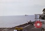 Standbild Kitty Hawk Pazifik, 1979, aus Sekunde 50 historischem Filmmaterial Videoclip 65675037818