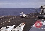 Standbild Kitty Hawk Pazifik, 1979, aus Sekunde 4 historischem Filmmaterial Videoclip 65675037819