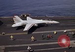 Standbild Kitty Hawk Pazifik, 1979, aus Sekunde 23 historischem Filmmaterial Videoclip 65675037819