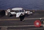 Standbild Kitty Hawk Pazifik, 1979, aus Sekunde 38 historischem Filmmaterial Videoclip 65675037819