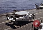 Standbild Kitty Hawk Pazifik, 1979, aus Sekunde 12 historischem Filmmaterial Videoclip 65675037820
