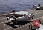 Standbild Kitty Hawk Pazifik, 1979, aus Sekunde 13 historischem Filmmaterial Videoclip 65675037820