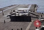 Standbild Kitty Hawk Pazifik, 1979, aus Sekunde 28 historischem Filmmaterial Videoclip 65675037820