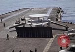 Standbild Kitty Hawk Pazifik, 1979, aus Sekunde 30 historischem Filmmaterial Videoclip 65675037820