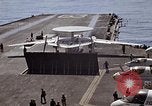 Standbild Kitty Hawk Pazifik, 1979, aus Sekunde 36 historischem Filmmaterial Videoclip 65675037820