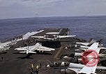 Standbild Kitty Hawk Pazifik, 1979, aus Sekunde 50 historischem Filmmaterial Videoclip 65675037820
