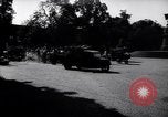 Standbild Gemüse kaufen Stuttgart Deutschland, 1947, aus Sekunde 11 historischem Filmmaterial Videoclip 65675037832