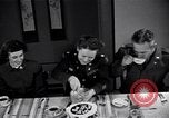 Immagine di Donna Esercito Tokyo Giappone, 1949, secondo 29 filmato di repertorio 65675037858