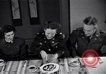 Immagine di Donna Esercito Tokyo Giappone, 1949, secondo 35 filmato di repertorio 65675037858