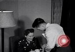 Immagine di Donna Esercito Tokyo Giappone, 1949, secondo 47 filmato di repertorio 65675037858