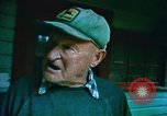 Immagine di Harry Truman a Mount Saint Helens Washington State United States USA, 1980, secondo 48 filmato di repertorio 65675037861