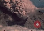 Standbild Mount Saint Helens Washington State United States USA, 1980, aus Sekunde 53 historischem Filmmaterial Videoclip 65675037876