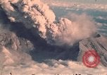 Standbild Mount Saint Helens Eruption Washington State United States USA, 1980, aus Sekunde 6 historischem Filmmaterial Videoclip 65675037877