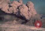 Standbild Mount Saint Helens Eruption Washington State United States USA, 1980, aus Sekunde 12 historischem Filmmaterial Videoclip 65675037877
