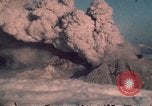 Standbild Mount Saint Helens Eruption Washington State United States USA, 1980, aus Sekunde 13 historischem Filmmaterial Videoclip 65675037877