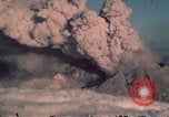 Standbild Mount Saint Helens Eruption Washington State United States USA, 1980, aus Sekunde 19 historischem Filmmaterial Videoclip 65675037877